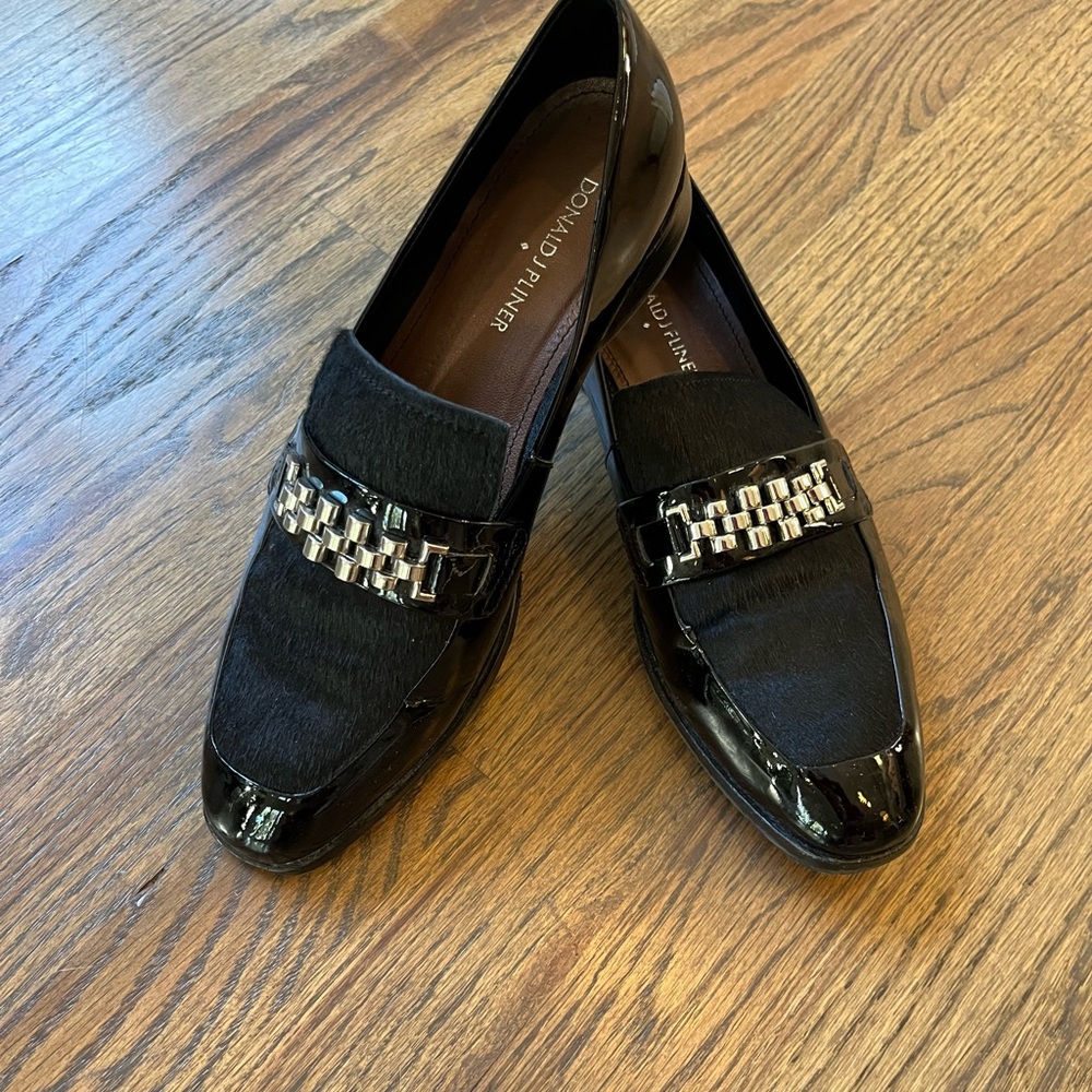 Slip on loafer collegiate Mob wife walking preppy Donald Pliner  fur size 8.5